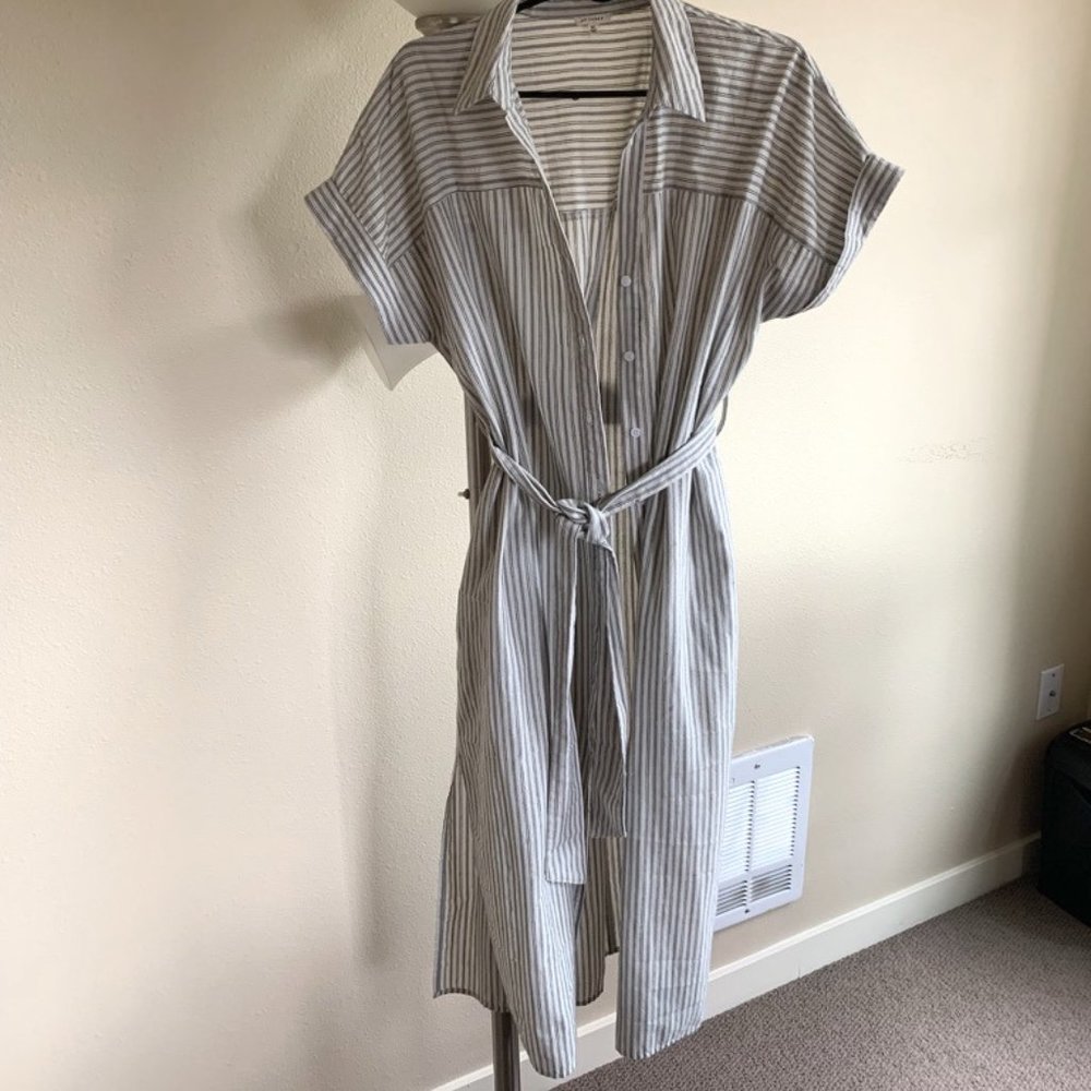 En Creme Striped Maxi Dress - Size M